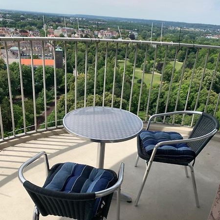 Appartment Im Hotelturm Аугсбург Экстерьер фото